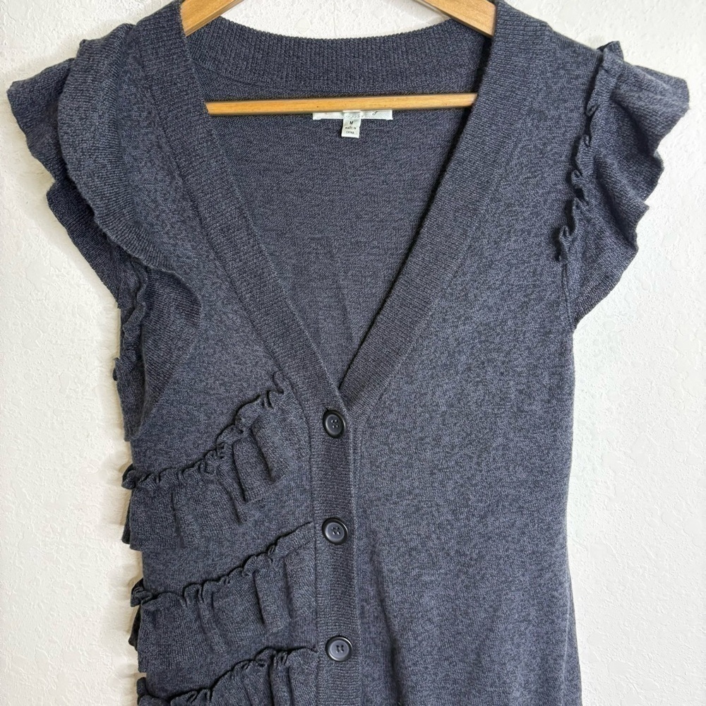 Beth Bowley Gray Ruffle Front Sleeveless Sweater - Picture 2 of 5